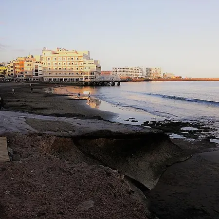 Alquilaencanarias-Medano Tio Claudio Beachfront El Médano Exterior foto